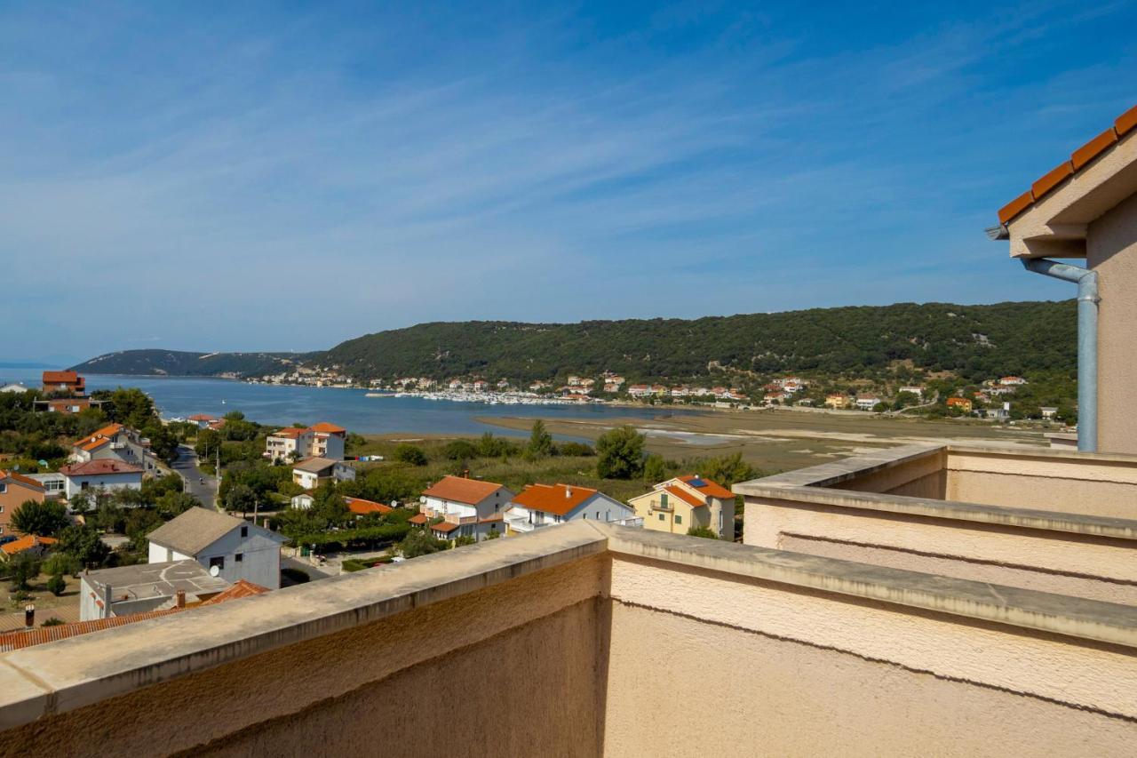 Apartment Doris Supetarska Draga Εξωτερικό φωτογραφία