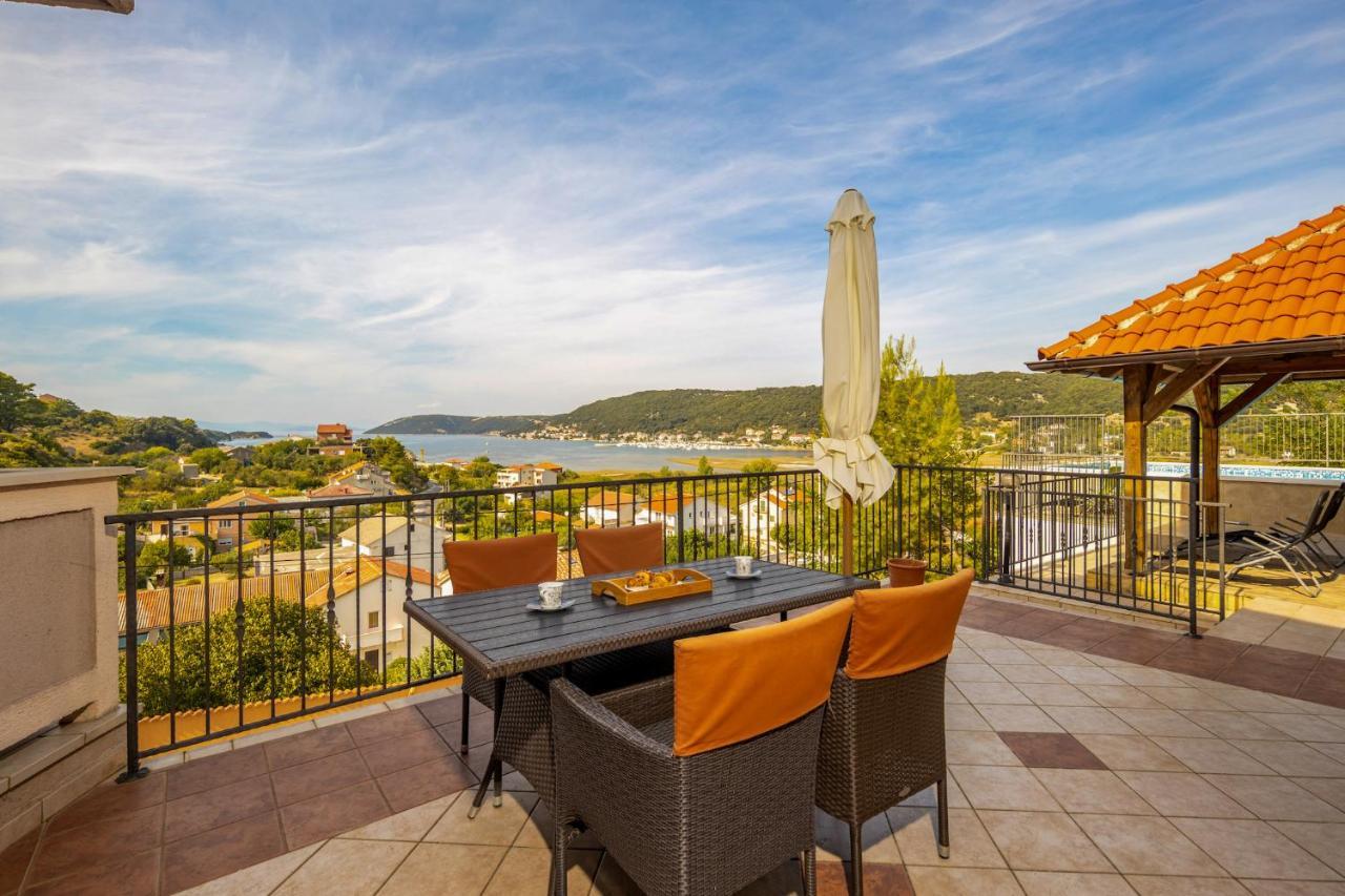 Apartment Doris Supetarska Draga Εξωτερικό φωτογραφία