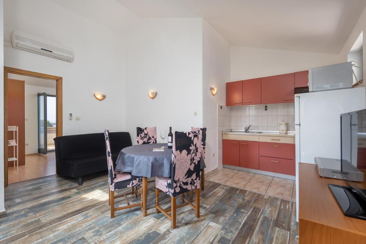 Apartment Doris Supetarska Draga Εξωτερικό φωτογραφία