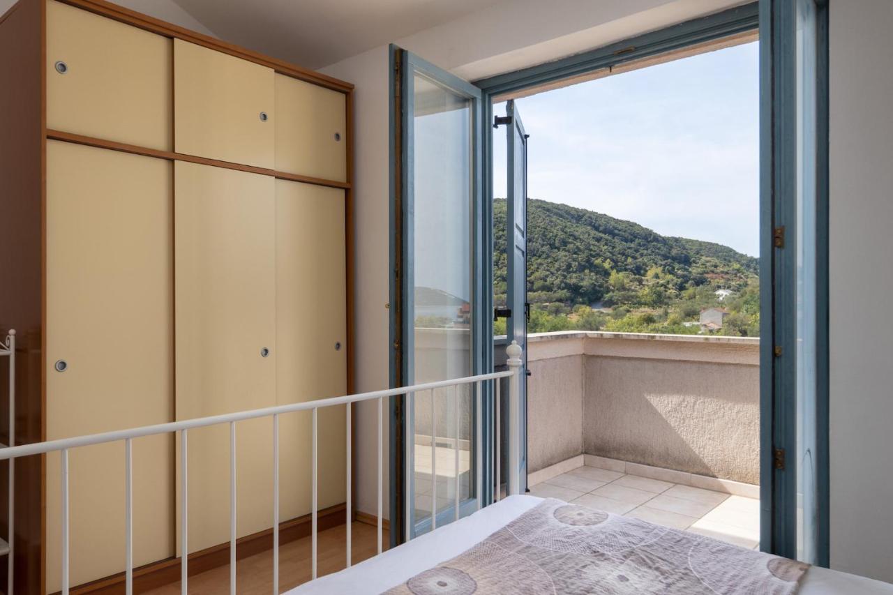 Apartment Doris Supetarska Draga Εξωτερικό φωτογραφία