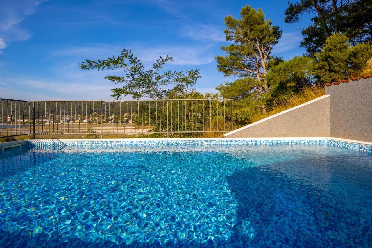 Apartment Doris Supetarska Draga Εξωτερικό φωτογραφία