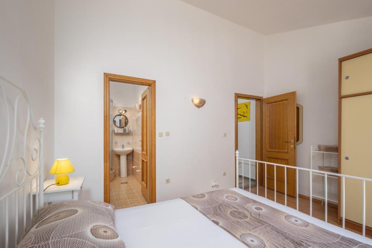 Apartment Doris Supetarska Draga Εξωτερικό φωτογραφία